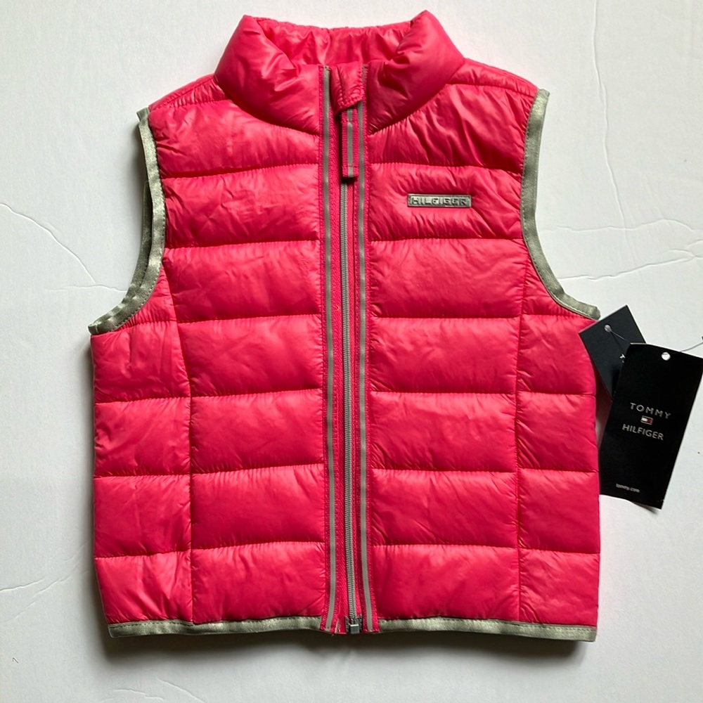 Tommy Hilfiger kid’s pink puffer vest. Size 2T.